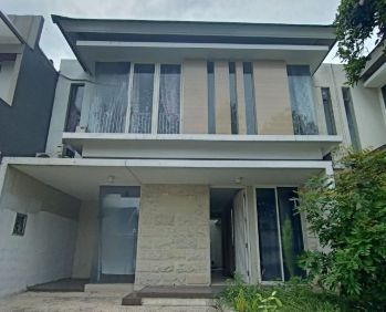 Dijual rumah siap huni bagus Citraland Taman Puspa Raya surabaya barat